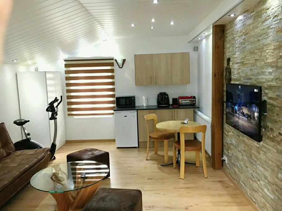 Studio Cosy Au Centre De Couvet Экстерьер фото