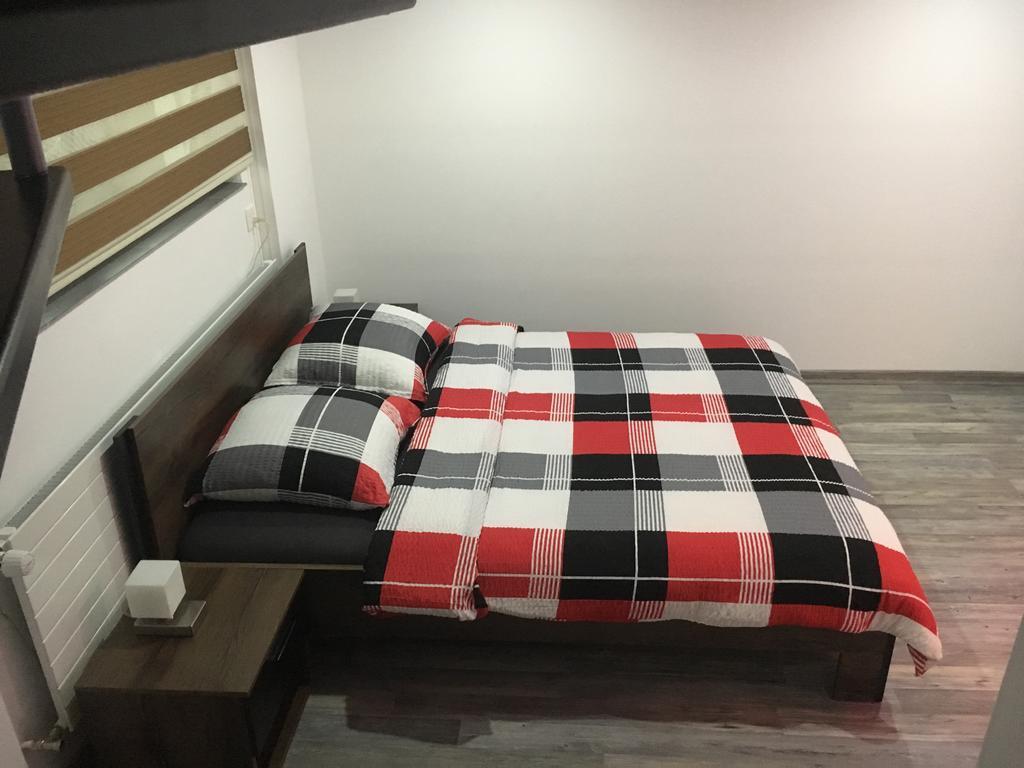 Studio Cosy Au Centre De Couvet Экстерьер фото